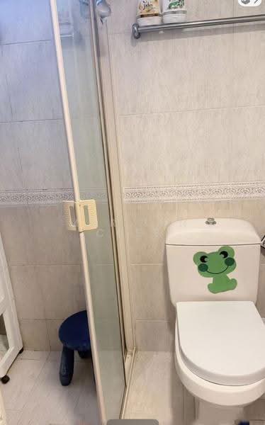 East Meadows, 32 Tanah Merah Kechil Road, Bedok / Upper East Coast, 1 Bedroom, 120 sqft, Condominium For Rent, by Mar Inn Chee, 500176293 - Bathroom - PropertyGuru.com.sg