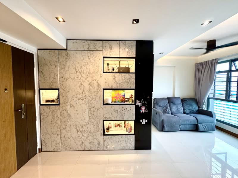 316A Punggol Way, 316A Punggol Way, 2 Bedrooms, 732 sqft, HDB Flat For Sale, by Ben Kwan, 500176302 - Living Room - PropertyGuru.com.sg