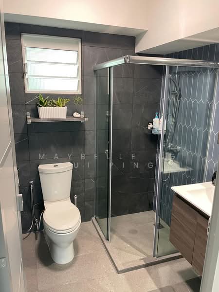 268D Punggol Field, 268D Punggol Field, 3 Bedrooms, 1,001 sqft, HDB Flat For Rent, by Maybelle Ng Hui Ping, 500176311 - Bathroom - PropertyGuru.com.sg