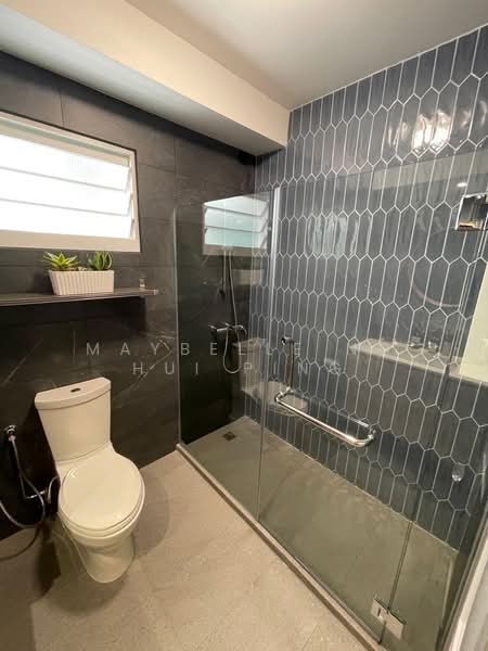 268D Punggol Field, 268D Punggol Field, 3 Bedrooms, 1,001 sqft, HDB Flat For Rent, by Maybelle Ng Hui Ping, 500176311 - Bathroom - PropertyGuru.com.sg