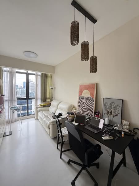 SkySuites 17, 17 Jalan Rajah, 2 Bedrooms, 678 sqft, Apartment For Sale, by Aro Toh, 500176316 - Living Room - PropertyGuru.com.sg