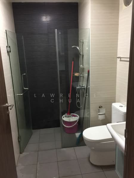 West Bay Condo, 50 West Coast Crescent, Room Rental, 65 sqft, Condominium For Rent, by Lawrence Chua, 500176319 - Bathroom - PropertyGuru.com.sg