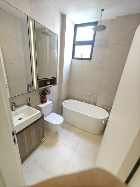 K Suites, 21 Lorong K Telok Kurau, 4 Bedrooms, 1,130 sqft, Apartment For Rent, by Les Lee, 500176343 - Bathroom - PropertyGuru.com.sg
