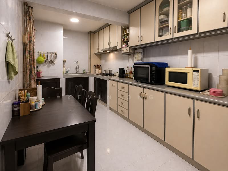102 Jalan Dusun, 102 Jalan Dusun, 3 Bedrooms, 1,270 sqft, HDB Flat For Sale, by Kevin Ong, 500176345 - Kitchen - PropertyGuru.com.sg