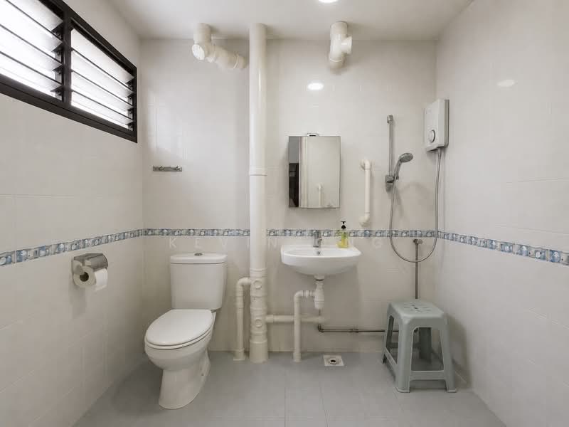 102 Jalan Dusun, 102 Jalan Dusun, 3 Bedrooms, 1,270 sqft, HDB Flat For Sale, by Kevin Ong, 500176345 - Bathroom 2 - PropertyGuru.com.sg