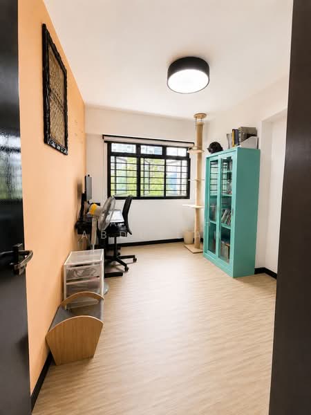 635B Senja Road, 635B Senja Road, 3 Bedrooms, 991 sqft, HDB Flat For Sale, by FATIMAH ABDULLAH, 500176352 - Study Room - PropertyGuru.com.sg