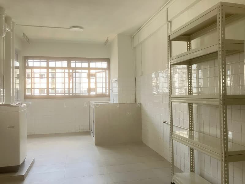 506 West Coast Drive, 506 West Coast Drive, 2 Bedrooms, 721 sqft, HDB Flat For Rent, by Liao Jingyi, 500176360 - Kitchen - PropertyGuru.com.sg