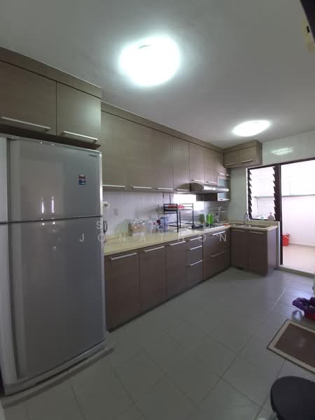 302D Anchorvale Link, 302D Anchorvale Link, 4 Bedrooms, 1,400 sqft, HDB Flat For Sale, by S K Teo Jonathon, 500176363 - Kitchen - PropertyGuru.com.sg