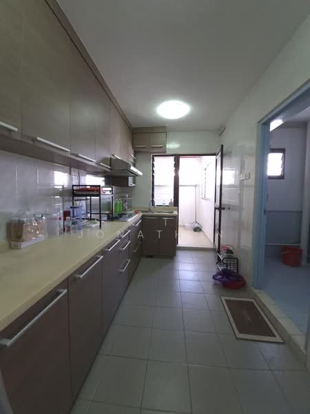 302D Anchorvale Link, 302D Anchorvale Link, 4 Bedrooms, 1,400 sqft, HDB Flat For Sale, by S K Teo Jonathon, 500176363 - Kitchen - PropertyGuru.com.sg