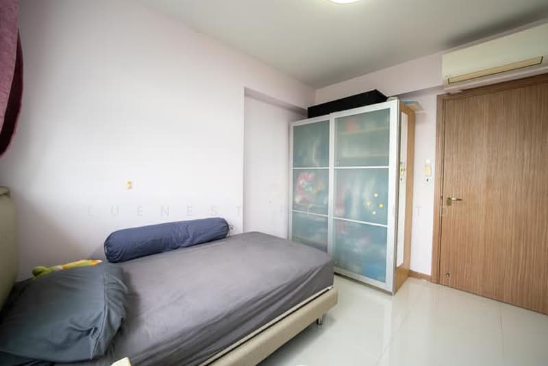 453B Bukit Batok West Avenue 6, 453B Bukit Batok West Avenue 6, 3 Bedrooms, 1,195 sqft, HDB Flat For Sale, by KENNETH CHUA, 500176383 - Bedroom - PropertyGuru.com.sg