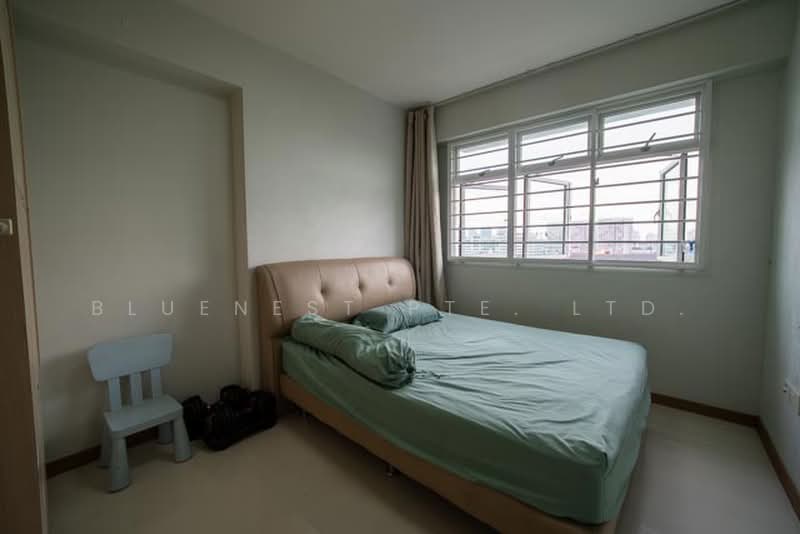 453B Bukit Batok West Avenue 6, 453B Bukit Batok West Avenue 6, 3 Bedrooms, 1,195 sqft, HDB Flat For Sale, by KENNETH CHUA, 500176383 - Bedroom - PropertyGuru.com.sg