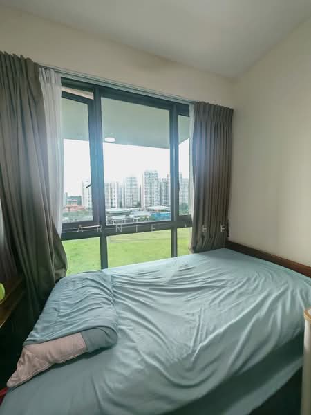 The Topiary, 11 Fernvale Lane, 3 Bedrooms, 915 sqft, Condominium For Sale, by ARNIE LEE, 500176386 - Bedroom - PropertyGuru.com.sg