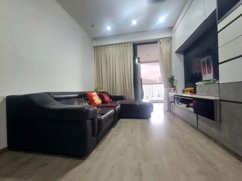The Topiary, 11 Fernvale Lane, 3 Bedrooms, 915 sqft, Condominium For Sale, by ARNIE LEE, 500176386 - Living Room - PropertyGuru.com.sg