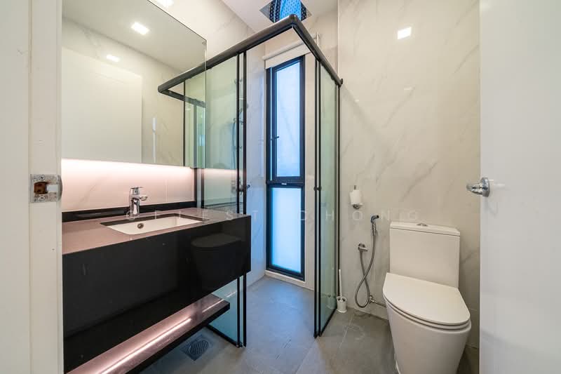 Cradels, 10 Lorong Limau, 2 Bedrooms, 1,173 sqft, Condominium For Sale, by Celest Chong, 500176393 - Bathroom - PropertyGuru.com.sg