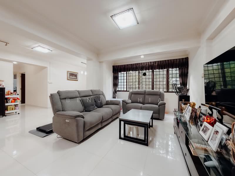 14A Lorong 7 Toa Payoh, 14A Lorong 7 Toa Payoh, 3 Bedrooms, 1,291 sqft, HDB Flat For Sale, by Benji Chia, 500176412 - Living Room - PropertyGuru.com.sg
