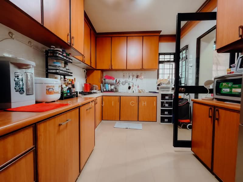 14A Lorong 7 Toa Payoh, 14A Lorong 7 Toa Payoh, 3 Bedrooms, 1,291 sqft, HDB Flat For Sale, by Benji Chia, 500176412 - Kitchen - PropertyGuru.com.sg