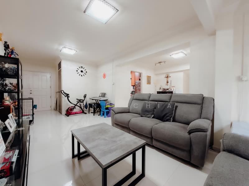 14A Lorong 7 Toa Payoh, 14A Lorong 7 Toa Payoh, 3 Bedrooms, 1,291 sqft, HDB Flat For Sale, by Benji Chia, 500176412 - Living Room - PropertyGuru.com.sg