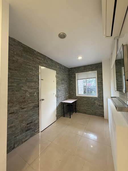 HUA GUAN BEE SAN few mins to KAP MRT, , 4 Bedrooms, 2,400 sqft, Semi-Detached House For Sale, by Rachel Tan, 500176417 - PropertyGuru.com.sg