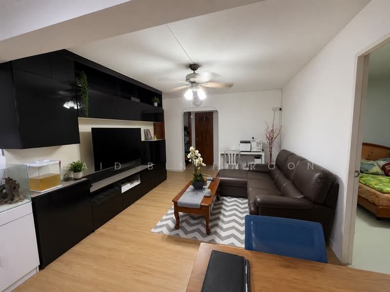 174 Yishun Avenue 7, 174 Yishun Avenue 7, 4 Bedrooms, 1,302 sqft, HDB Flat For Sale, by Zaid Bin Haroon, 500176419 - Living Room - PropertyGuru.com.sg
