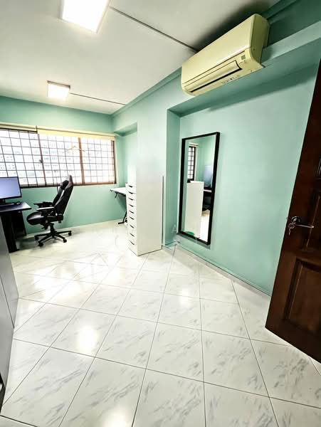 484 Pasir Ris Drive 4, 484 Pasir Ris Drive 4, 3 Bedrooms, 1,334 sqft, HDB Flat For Sale, by Saravanan (Van), 500176421 - Study - PropertyGuru.com.sg