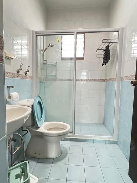163B Punggol Central, 163B Punggol Central, Room Rental, 100 sqft, HDB Flat For Rent, by Daniel Jee, 500176423 - Bathroom - PropertyGuru.com.sg