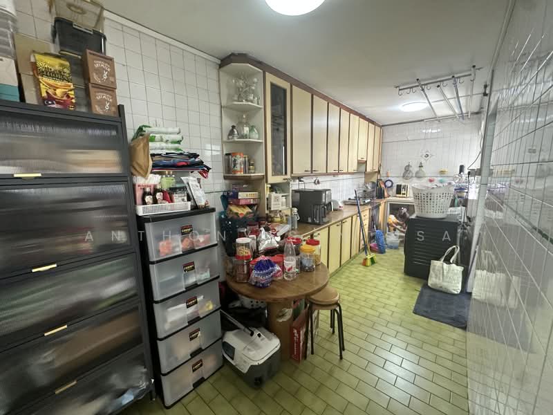 128 Bishan Street 12, 128 Bishan Street 12, 3 Bedrooms, 1,302 sqft, HDB Flat For Sale, by Anthony Sentosa, 500176450 - Kitchen - PropertyGuru.com.sg