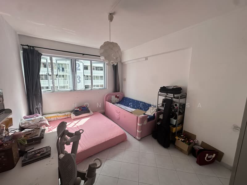 128 Bishan Street 12, 128 Bishan Street 12, 3 Bedrooms, 1,302 sqft, HDB Flat For Sale, by Anthony Sentosa, 500176450 - Bedroom - PropertyGuru.com.sg