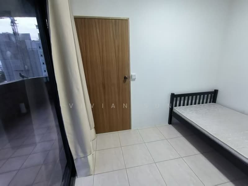 Lakepoint Condo, 2 Lakepoint Drive, Room Rental, 200 sqft, Condominium For Rent, by Vivian Sun, 500176453 - Bedroom - PropertyGuru.com.sg