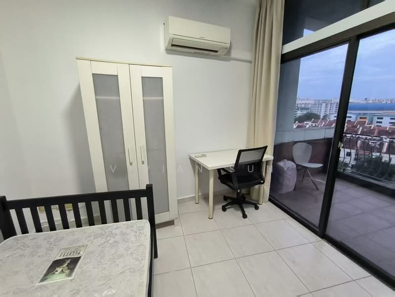 Lakepoint Condo, 2 Lakepoint Drive, Room Rental, 200 sqft, Condominium For Rent, by Vivian Sun, 500176453 - Bedroom - PropertyGuru.com.sg