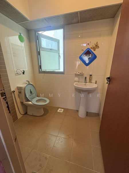130A Canberra Crescent, 130A Canberra Street, 2 Bedrooms, 731 sqft, HDB Flat For Sale, by Jimmy Kwek, 500176456 - Bathroom - PropertyGuru.com.sg