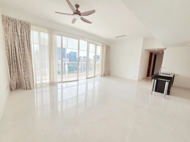 Saint Thomas Suites, 33 St Thomas Walk, 4 Bedrooms, 2,013 sqft, Condominium For Rent, by Christine Teo, 500176470 - Living Room - PropertyGuru.com.sg
