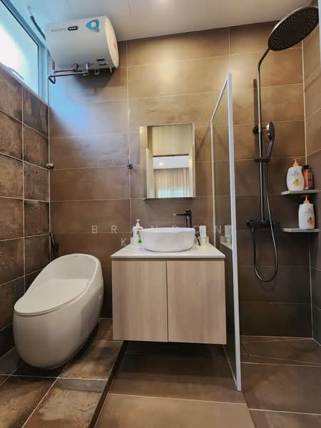 Oxley Mansion, 26-26N Oxley Road, 3 Bedrooms, 1,012 sqft, Apartment For Sale, by Brandon Kwan, 500176483 - Bathroom - PropertyGuru.com.sg