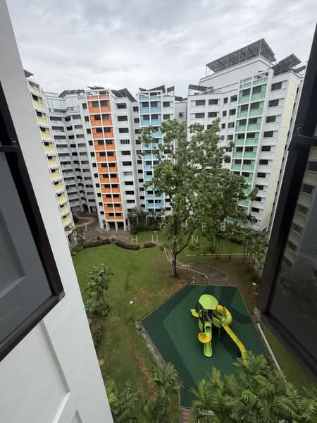 539 Woodlands Drive 16, 539 Woodlands Drive 16, 4 Bedrooms, 121 sqft, HDB Flat For Rent, by Toh Ghee Chuan, 500176489 - Room from Unit - PropertyGuru.com.sg