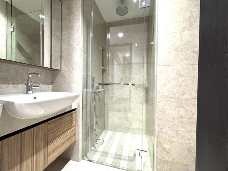 Pullman Residences, 18 Dunearn Road, 2 Bedrooms, 667 sqft, Condominium For Rent, by Melvin Lee, 500176498 - Bathroom - PropertyGuru.com.sg