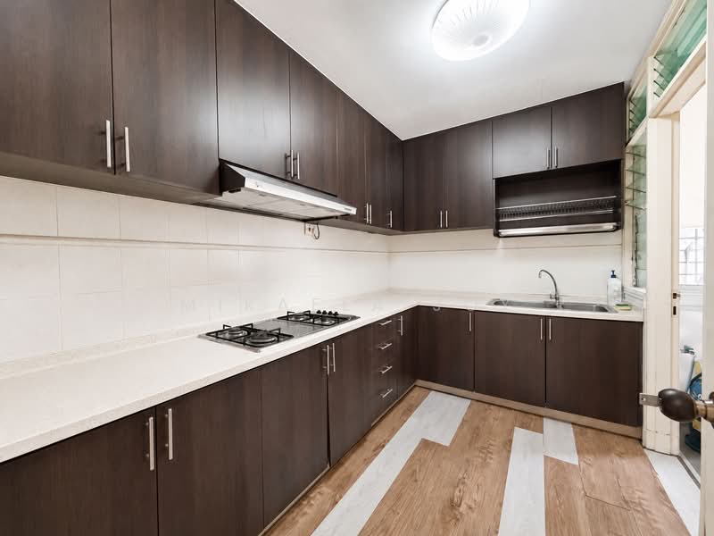 The Baycourt, 461A Upper East Coast Road, 4 Bedrooms, 1,680 sqft, Condominium For Rent, by Mikaela Joy, 500176503 - Kitchen - PropertyGuru.com.sg