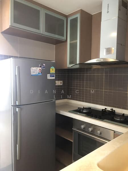 Pristine Heights, 77 Mergui Road, 3 Bedrooms, 1,076 sqft, Apartment For Rent, by Diana C M Lim, 500176510 - Kitchen - PropertyGuru.com.sg