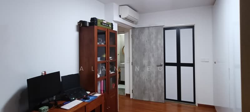 63 Greentops @ Sims Place, 63 Sims Place, 2 Bedrooms, 731 sqft, HDB Flat For Sale, by Alan Neo, 500176516 - Master Bedroom - PropertyGuru.com.sg