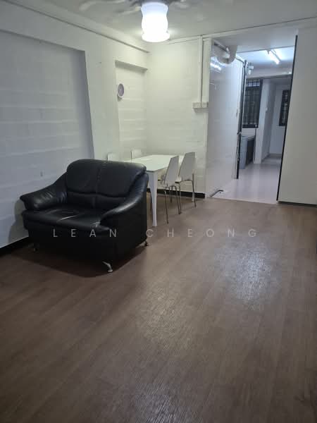 86 Commonwealth Close, 86 Commonwealth Close, 2 Bedrooms, 645 sqft, HDB Flat For Sale, by Lean Cheong, 500176523 - Living Room - PropertyGuru.com.sg