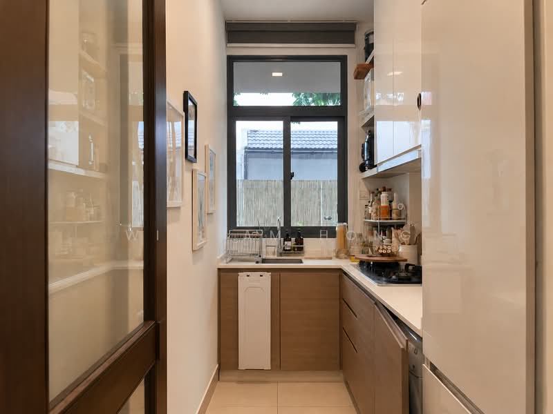 Tropika East, 5 Foo Kim Lin Road, 2 Bedrooms, 840 sqft, Condominium For Sale, by William Hong, 500176536 - Kitchen - PropertyGuru.com.sg