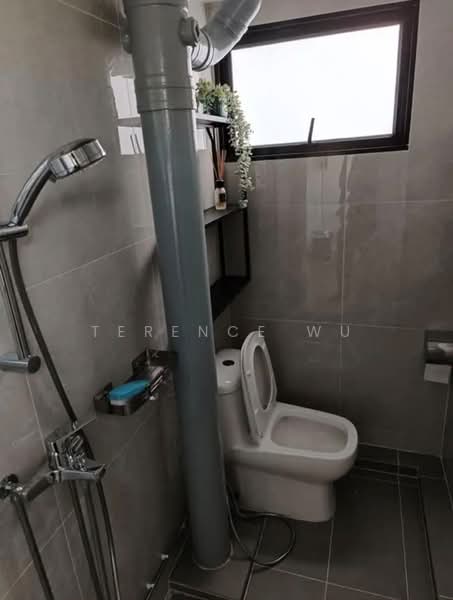412 Saujana Road, 412 Saujana Road, Room Rental, 100 sqft, HDB Flat For Rent, by Terence Wu, 500176546 - Bathroom - PropertyGuru.com.sg