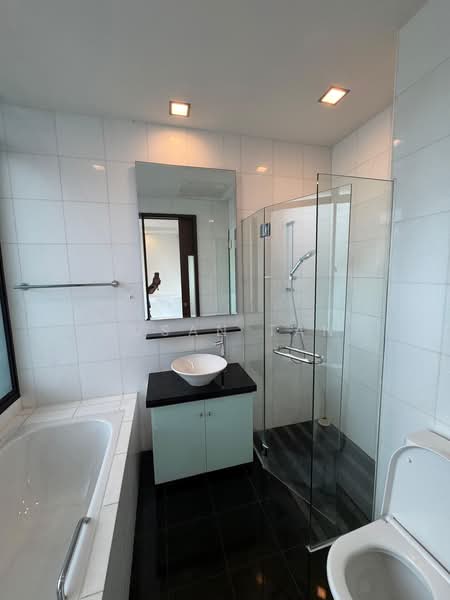 The Paterson, 63 Paterson Road, 2 Bedrooms, 1,216 sqft, Condominium For Rent, by Susan Tan, 500176548 - Bathroom - PropertyGuru.com.sg