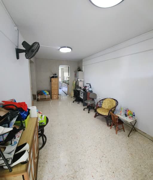 712 Bedok Reservoir Road, 712 Bedok Reservoir Road, 3 Bedrooms, 732 sqft, HDB Flat For Sale, by Shirley Goh (Phua), 500176559 - Living Room - PropertyGuru.com.sg