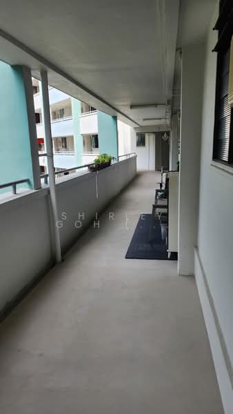 712 Bedok Reservoir Road, 712 Bedok Reservoir Road, 3 Bedrooms, 732 sqft, HDB Flat For Sale, by Shirley Goh (Phua), 500176559 - Corridor - PropertyGuru.com.sg