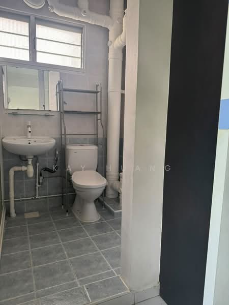 628 Pasir Ris Drive 3, 628 Pasir Ris Drive 3, 3 Bedrooms, 1,291 sqft, HDB Flat For Rent, by Kay Huang, 500176561 - Bathroom - PropertyGuru.com.sg