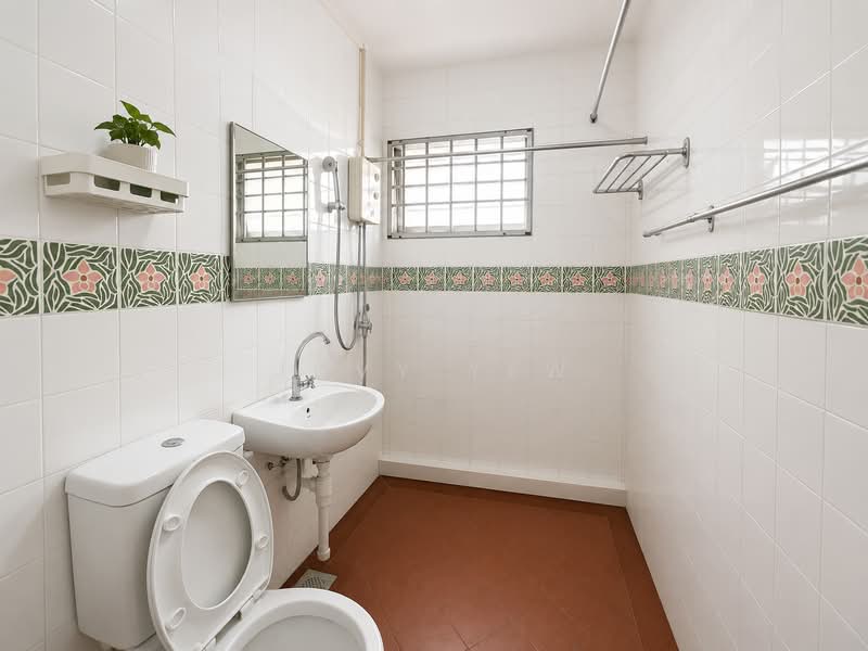 646 Jalan Tenaga, 646 Jalan Tenaga, 4 Bedrooms, 1,313 sqft, HDB Flat For Sale, by Juvy Yew, 500176563 - Bathroom - PropertyGuru.com.sg