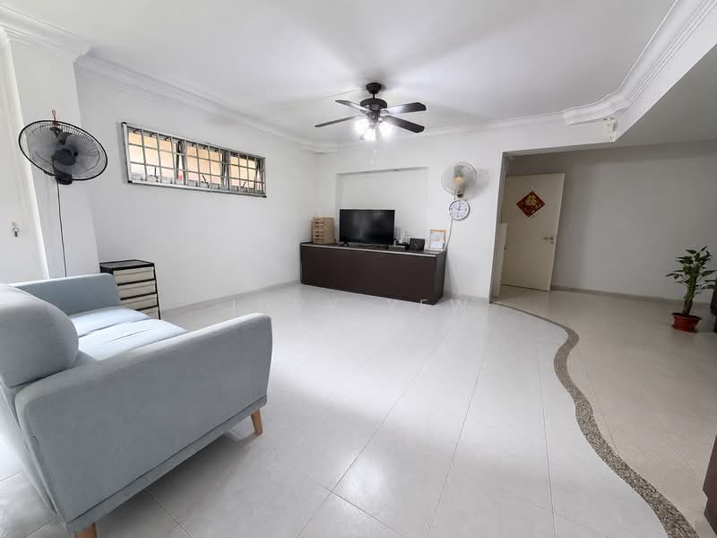 646 Jalan Tenaga, 646 Jalan Tenaga, 4 Bedrooms, 1,313 sqft, HDB Flat For Sale, by Juvy Yew, 500176563 - Living Room - PropertyGuru.com.sg