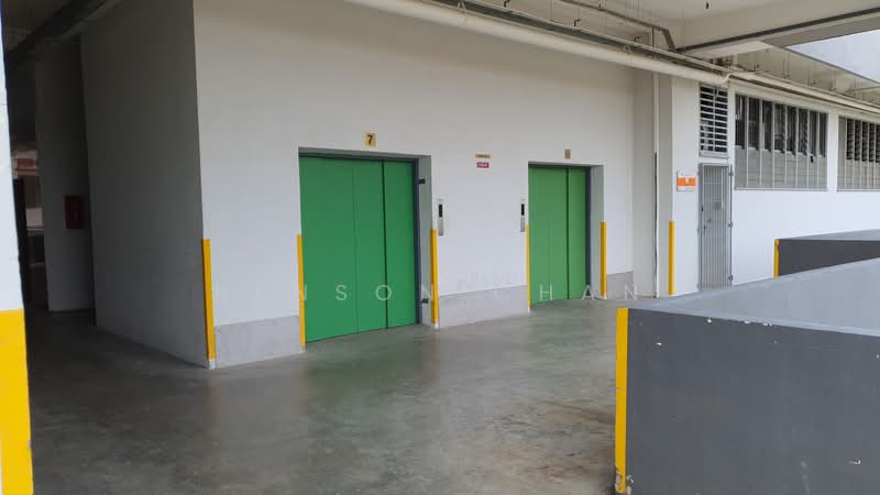 Shun Li Industrial Complex, 705 Sims Drive, 1,716 sqft, Light Industrial (B1) For Rent, by Benson Chan, 500176568 - Corridor - CommercialGuru.com.sg