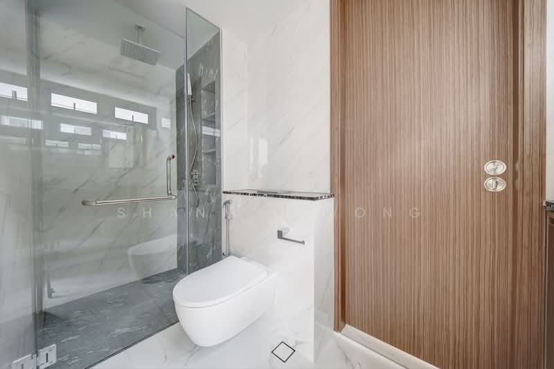 C.H.E.A.P Brand New Semi-D in Serangoon Gardens D19, Lorong Chuan, Ang Mo Kio, 6 Bedrooms, 7,460 sqft, Semi-Detached House For Sale, by Shannon Wong, 500176574 - Bathroom - PropertyGuru.com.sg