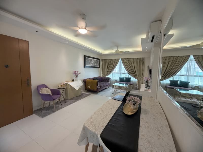 450A Sengkang West Way, 450A Sengkang West Way, 3 Bedrooms, 990 sqft, HDB Flat For Sale, by Clara Goh, 500176596 - Living Room - PropertyGuru.com.sg