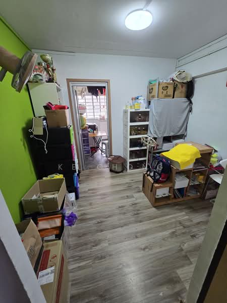 818 Tampines Street 81, 818 Tampines Street 81, 2 Bedrooms, 786 sqft, HDB Flat For Sale, by KB Chong, 500176599 - Interior - PropertyGuru.com.sg